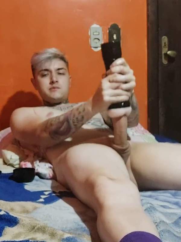 Masturbation mit der Kamera in der Hand