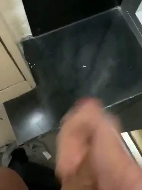 Ich habe mich beim Masturrieren erwischt - ich kann nicht aufhören zu kommen