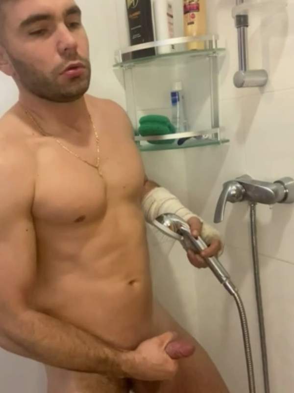 Ein Handjob in der Dusche du liebst diesen Schwanz
