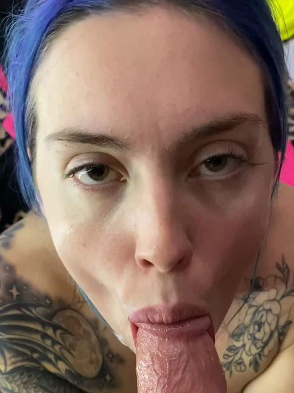 Sex mit einer hübschen Blondine - ein kleiner Clip von Rsu