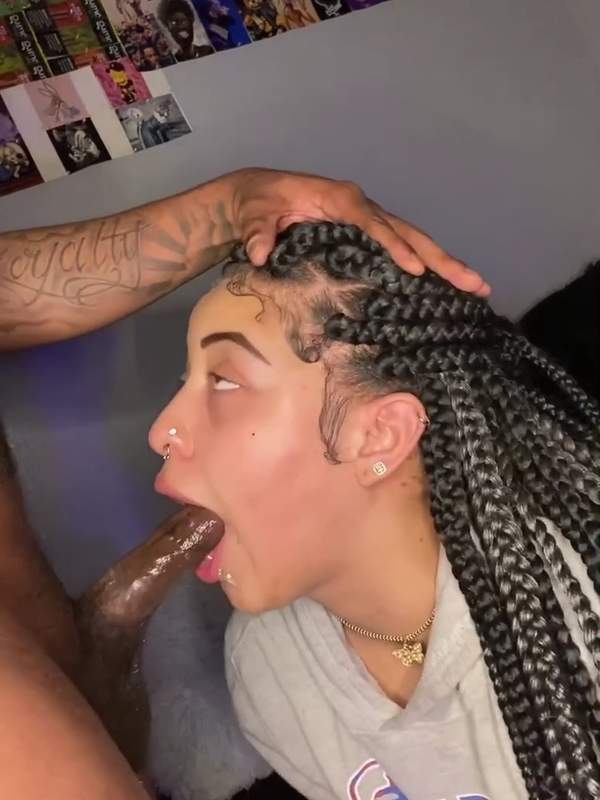 Versaute Zöpfige Brünette lutscht BBC bis zum Abspritzen - Amateur Blowjob mit Nasenpiercing