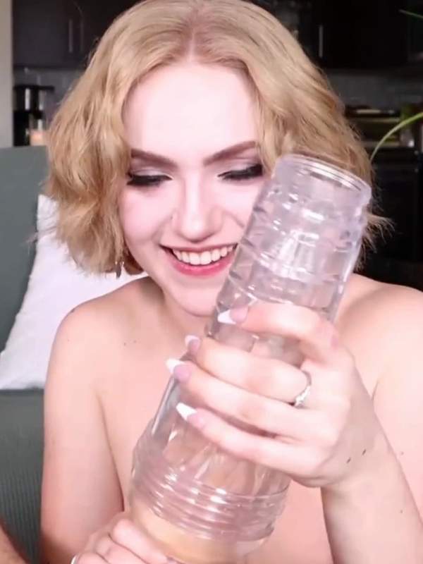 Blonde Frau mit großen Titten wird von ihrem Freund gefickt POV