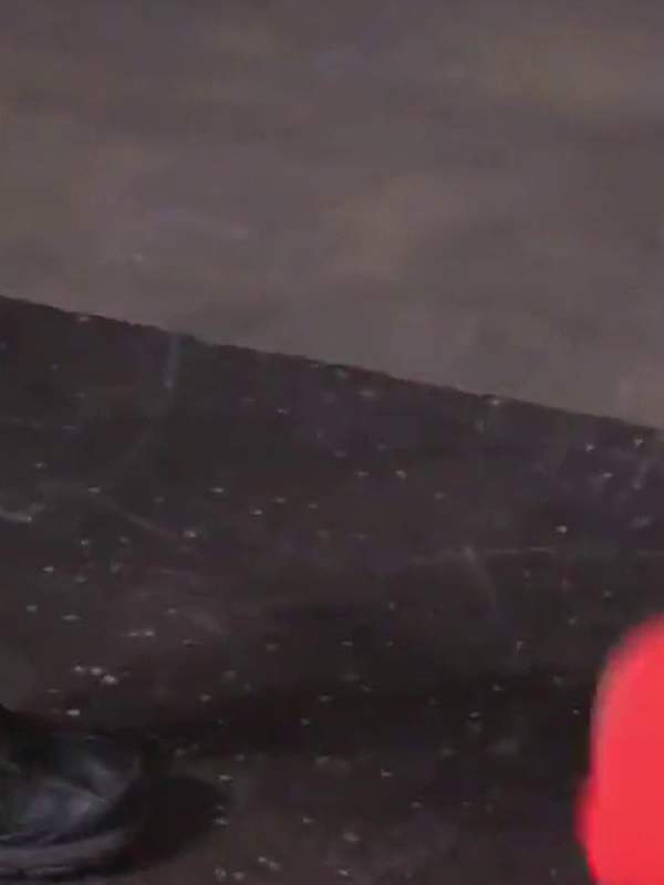 Rohes Skatepark Gruppensex mit tiefem Schlucken