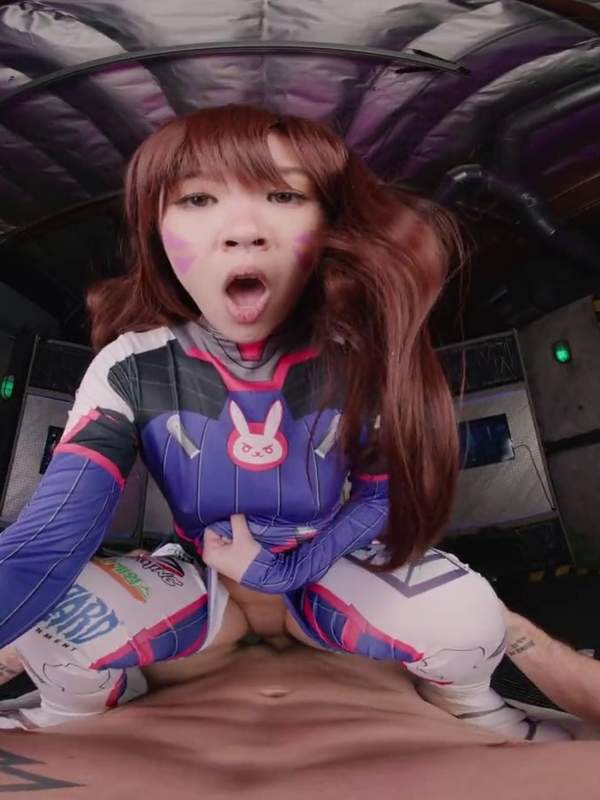 VR Cosplay mit Kimmy Kimm - VR Porno mit DVA