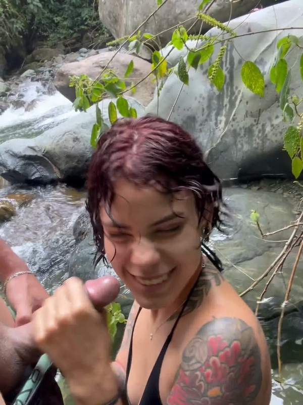 Natur rief mich zum Ficken - Amateursex mit Sofia Reyes