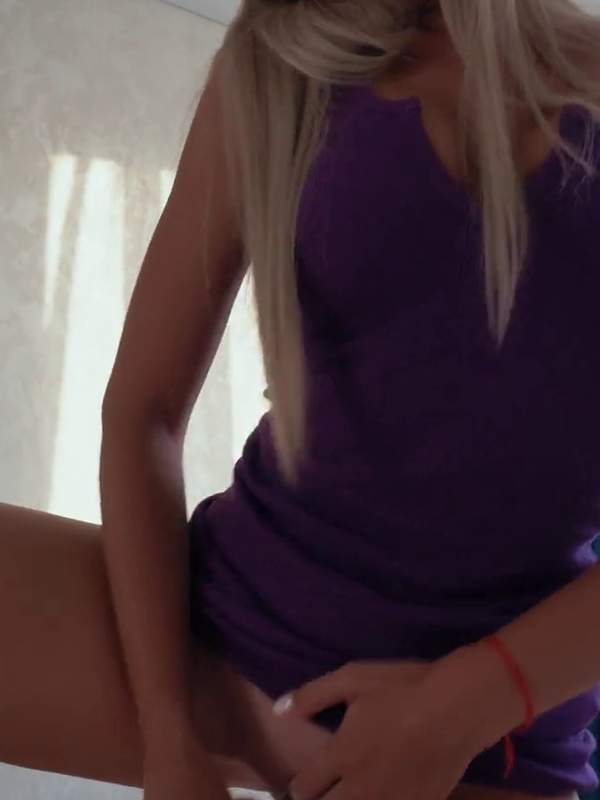 Und dieses Kleid sieht gut aus wenn du nackt bist