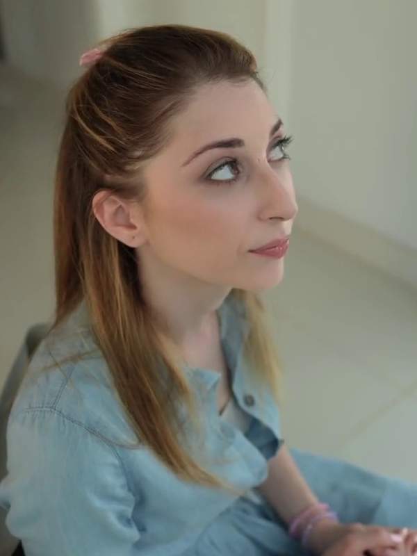 Lana Bunny - Teen Stiefschwester wird zum Schwanz gefickt