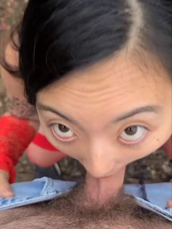 Ich habe diesen asiatischen Gottesschilder beim tiefen Durchlecken erwischt - ein Blick auf diese japanische Königin und du wirst schon schwänzen